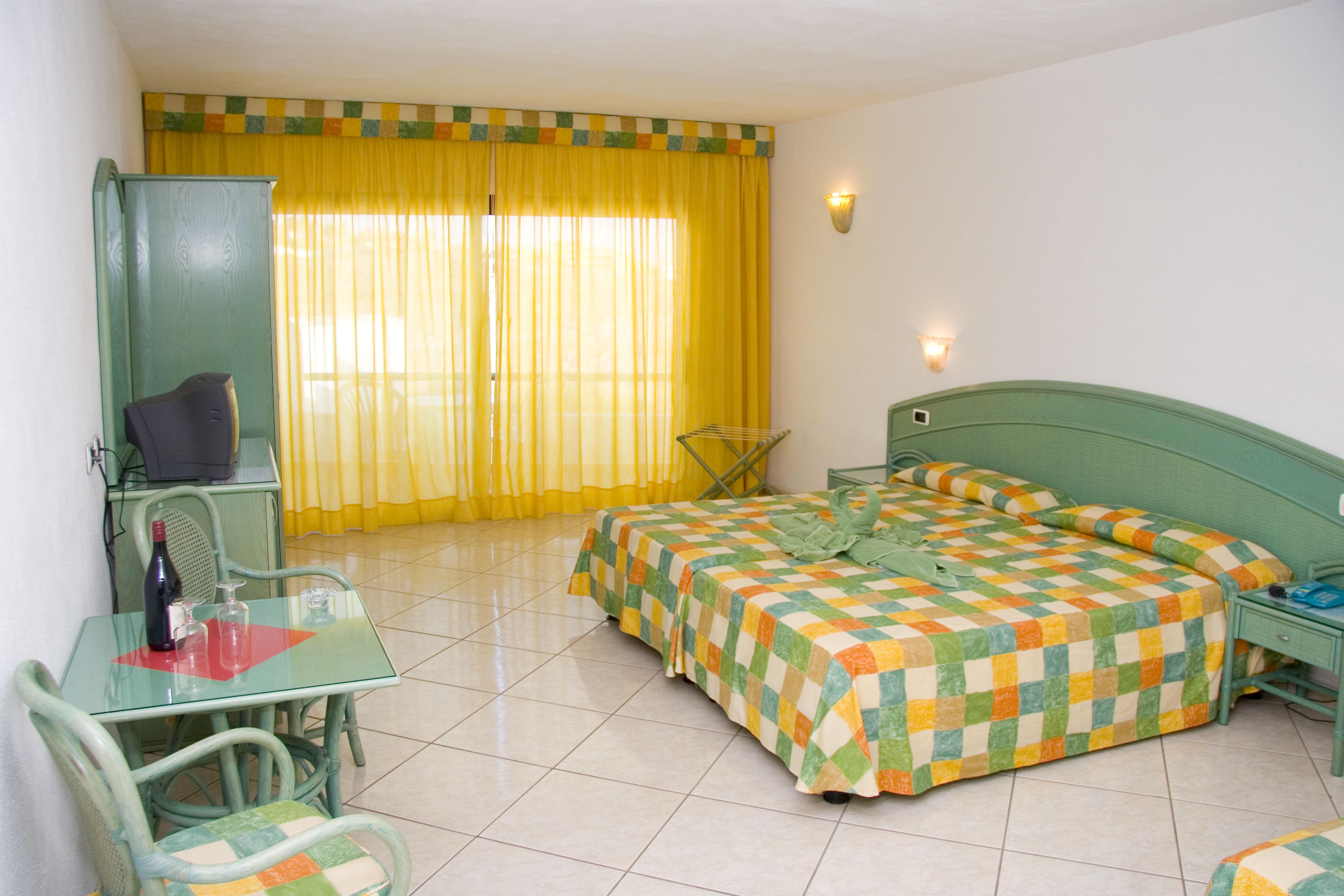 Aparthotel Esquinzo Y Monte Del Mar Playa De Esquinzo Eksteriør billede