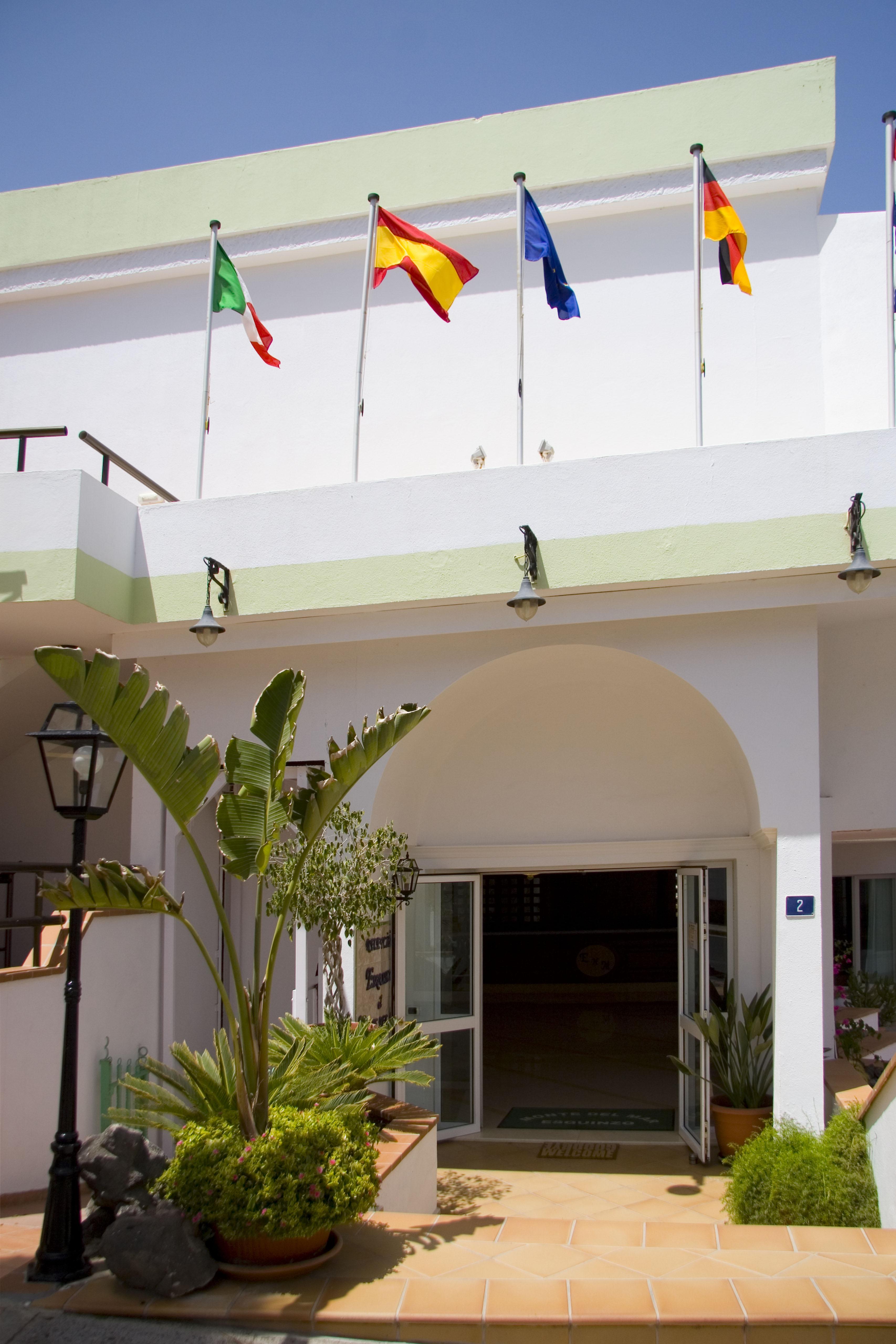 Aparthotel Esquinzo Y Monte Del Mar Playa De Esquinzo Eksteriør billede