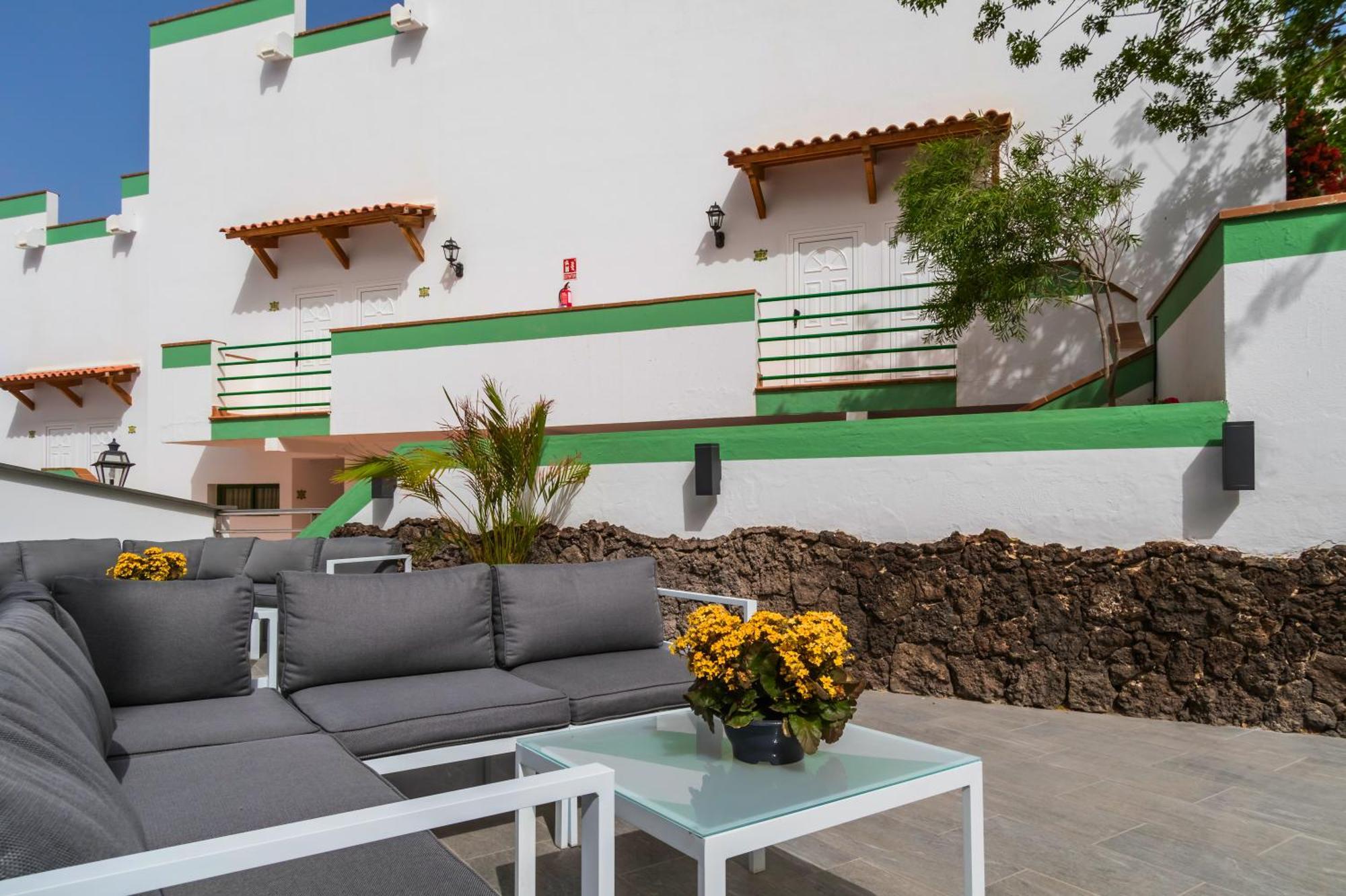 Aparthotel Esquinzo Y Monte Del Mar Playa De Esquinzo Eksteriør billede