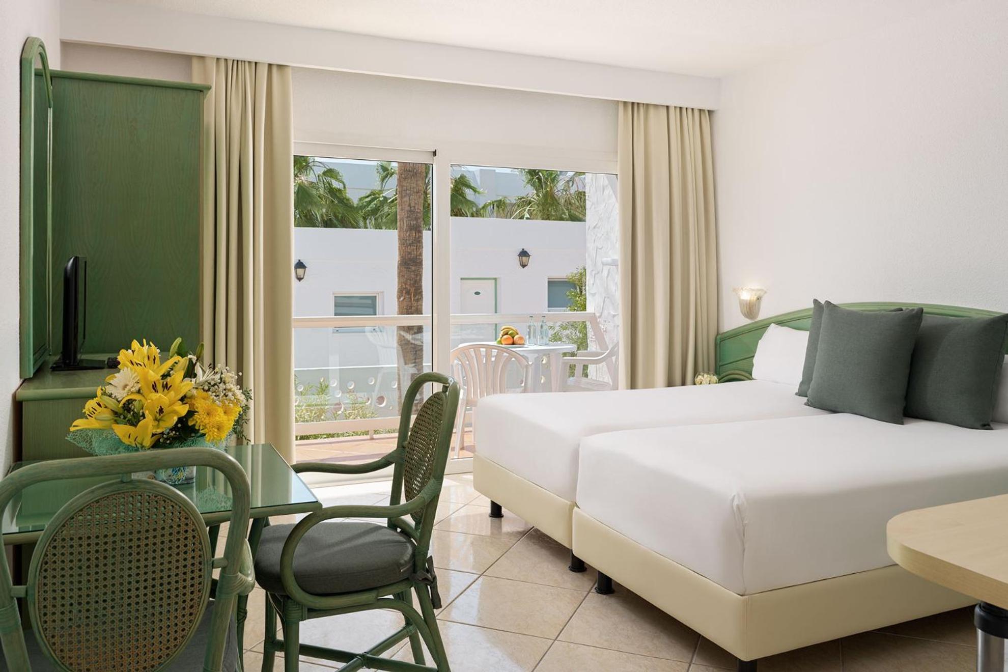 Aparthotel Esquinzo Y Monte Del Mar Playa De Esquinzo Eksteriør billede
