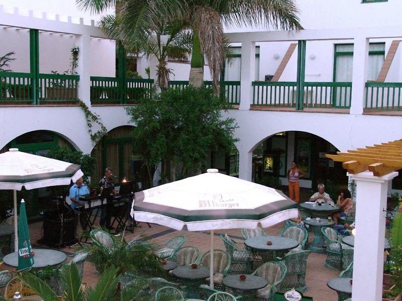 Aparthotel Esquinzo Y Monte Del Mar Playa De Esquinzo Eksteriør billede